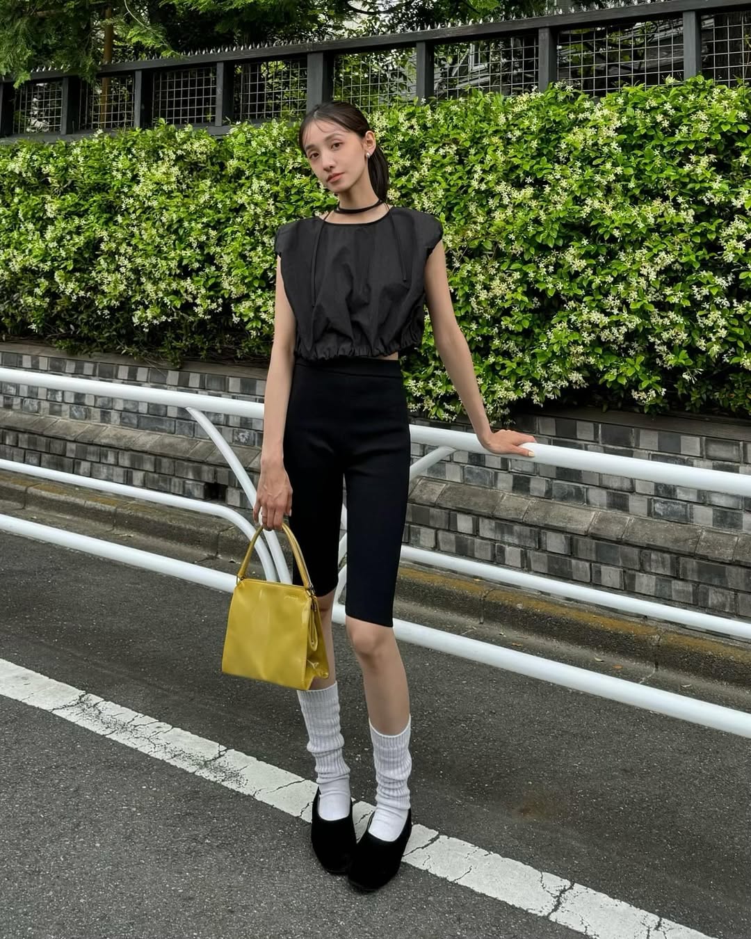 基本中性色如何穿出个人风格？看这3位日本时女生的穿搭