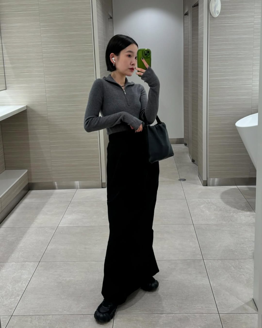 基本中性色如何穿出个人风格？看这3位日本时女生的穿搭