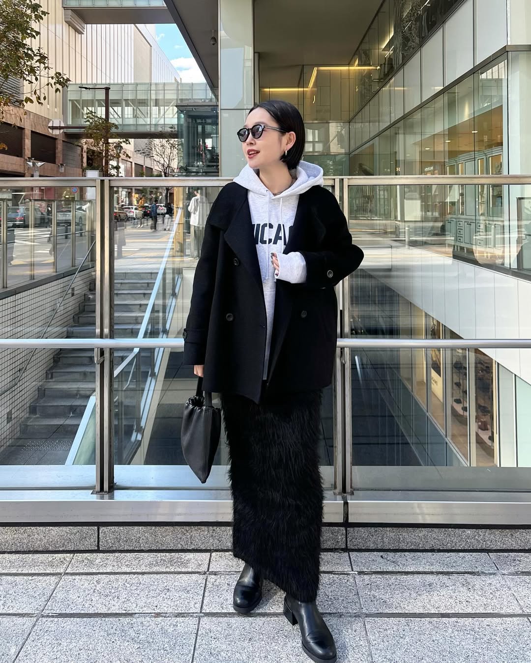 基本中性色如何穿出个人风格？看这3位日本时女生的穿搭