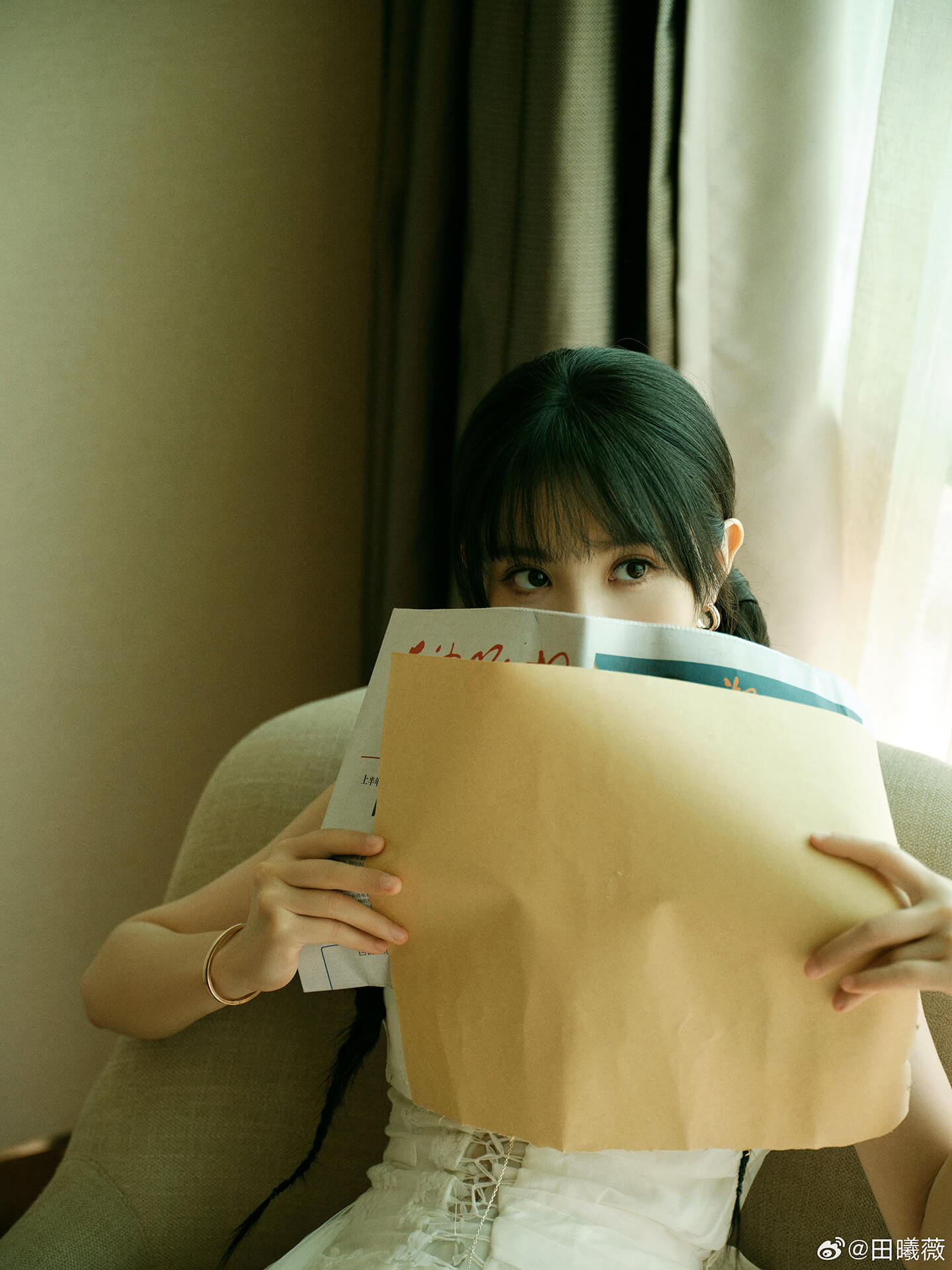 田曦薇双麻花辫造型