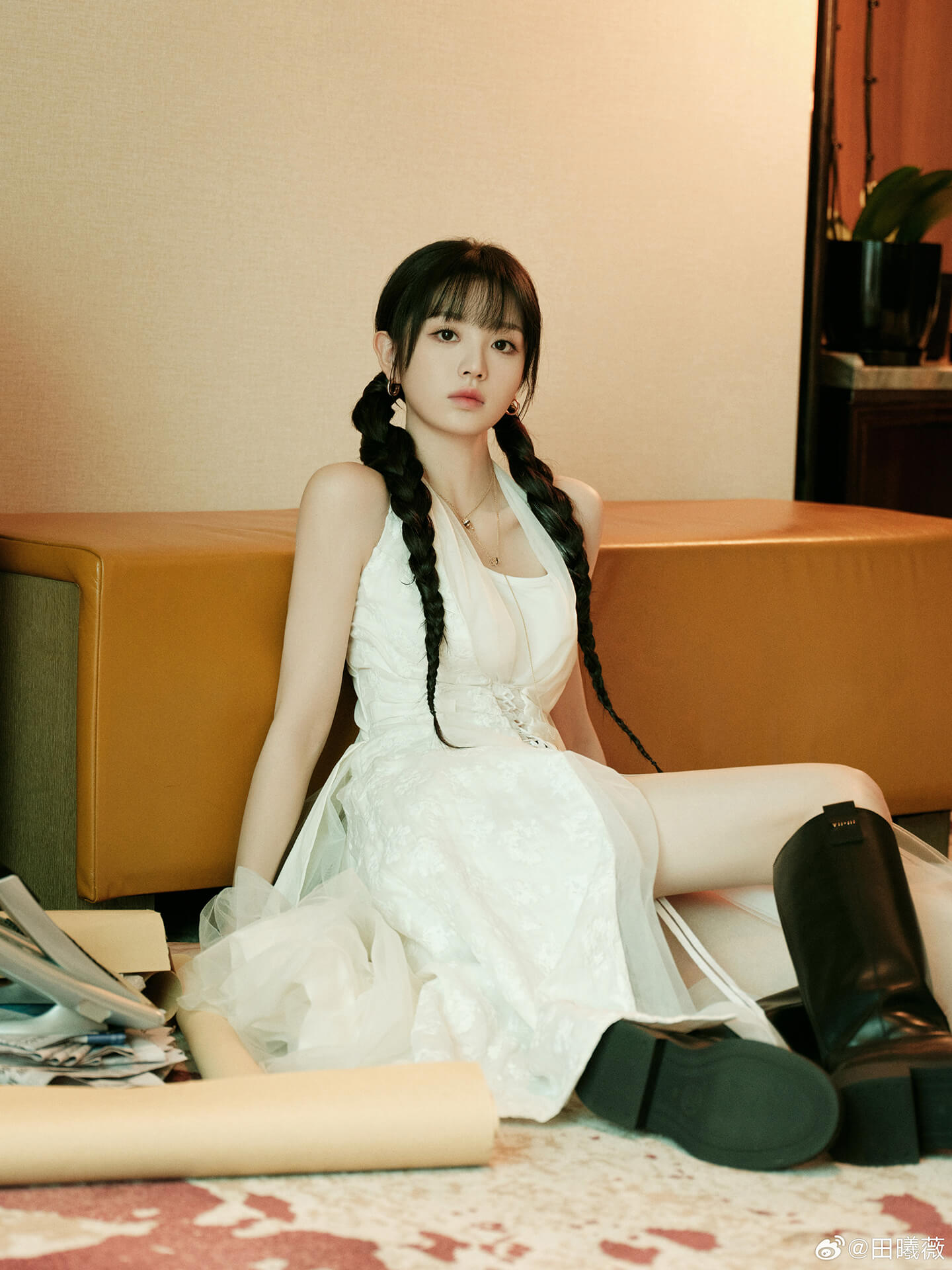 田曦薇双麻花辫造型