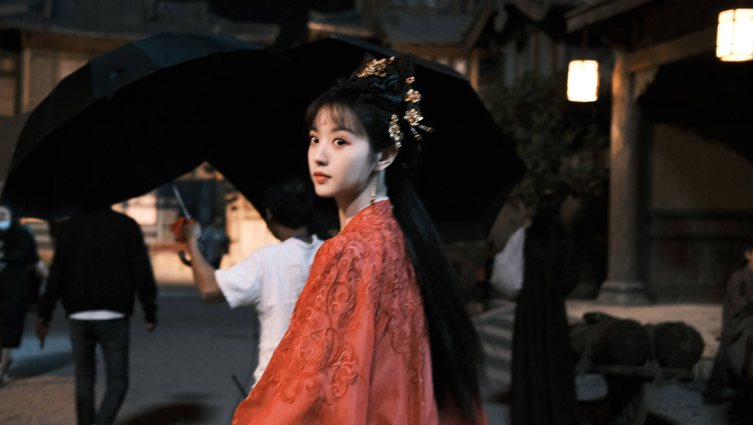 田曦薇发文告别临安，下部作品见！