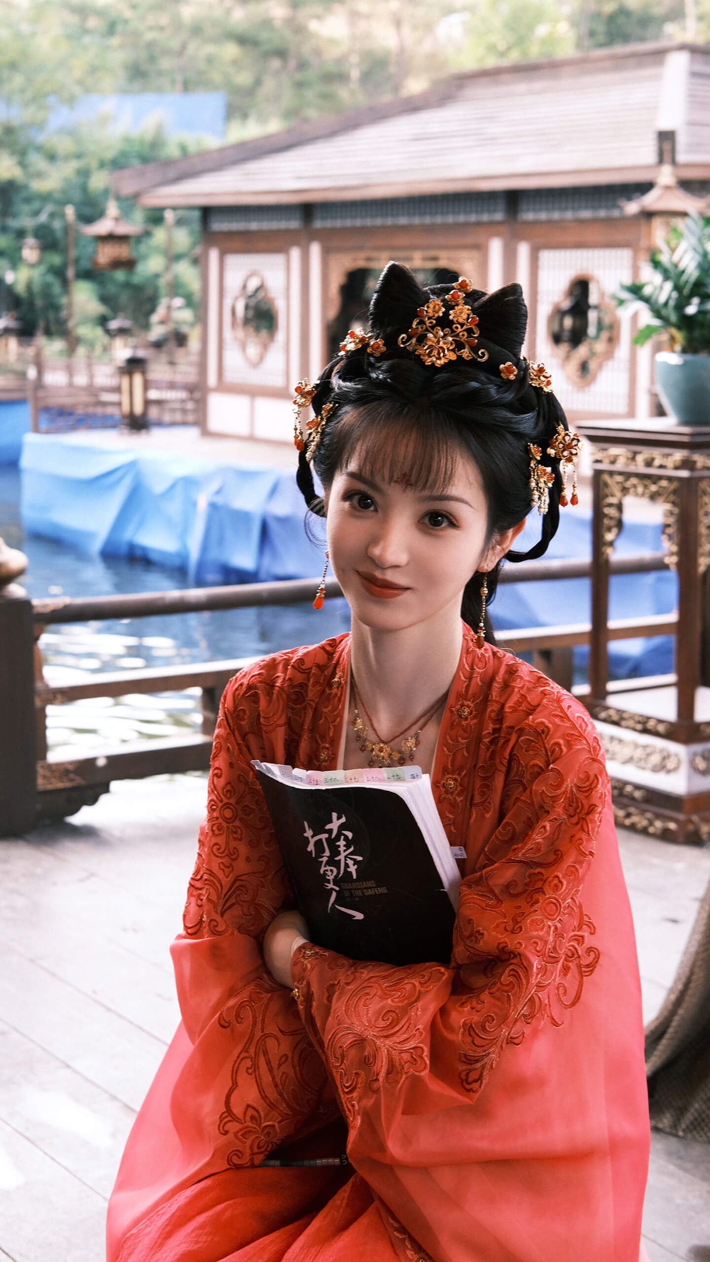 田曦薇发文告别临安，下部作品见！