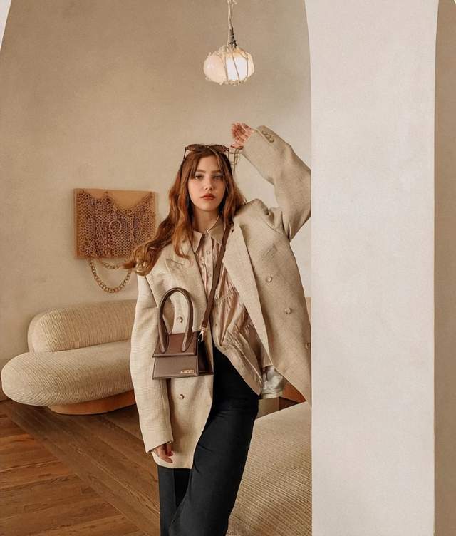 ins时尚博主Audrey Rivet的时尚哲学：复古色系打造秋冬温暖造型