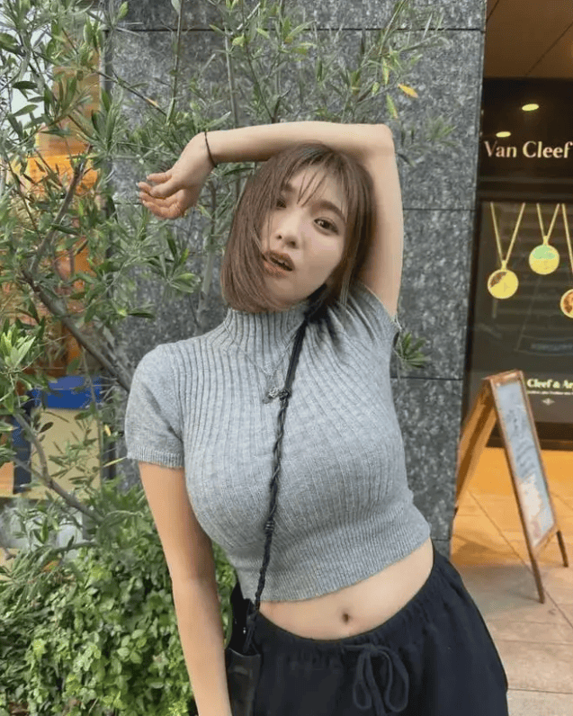 日本极品美女！156cm、52kg，完美身材微胖天花板！