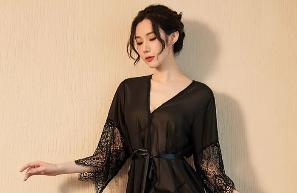 穿情趣内衣可以有多爽?闺蜜试完后直呼「解锁新大陆」-1 穿情趣内衣可以有多爽?闺蜜试完后直呼「解锁新大陆」