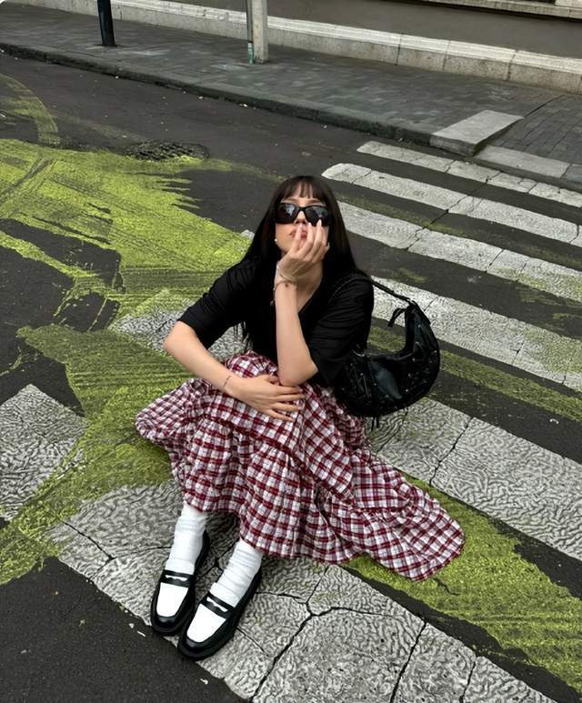 墨西哥时尚新宠:Karem Vizcarra的慵懒时尚风-5 墨西哥时尚新宠:Karem Vizcarra的慵懒时尚风