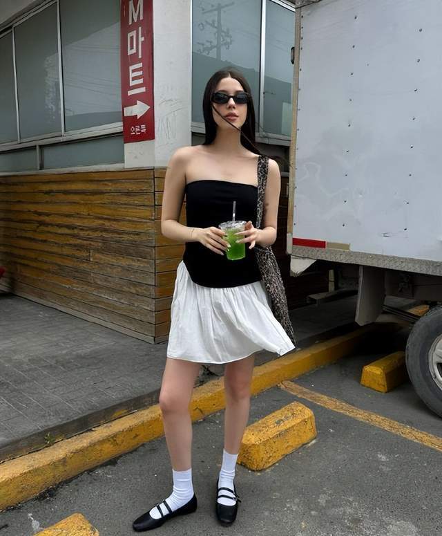 墨西哥时尚新宠:Karem Vizcarra的慵懒时尚风-6 墨西哥时尚新宠:Karem Vizcarra的慵懒时尚风