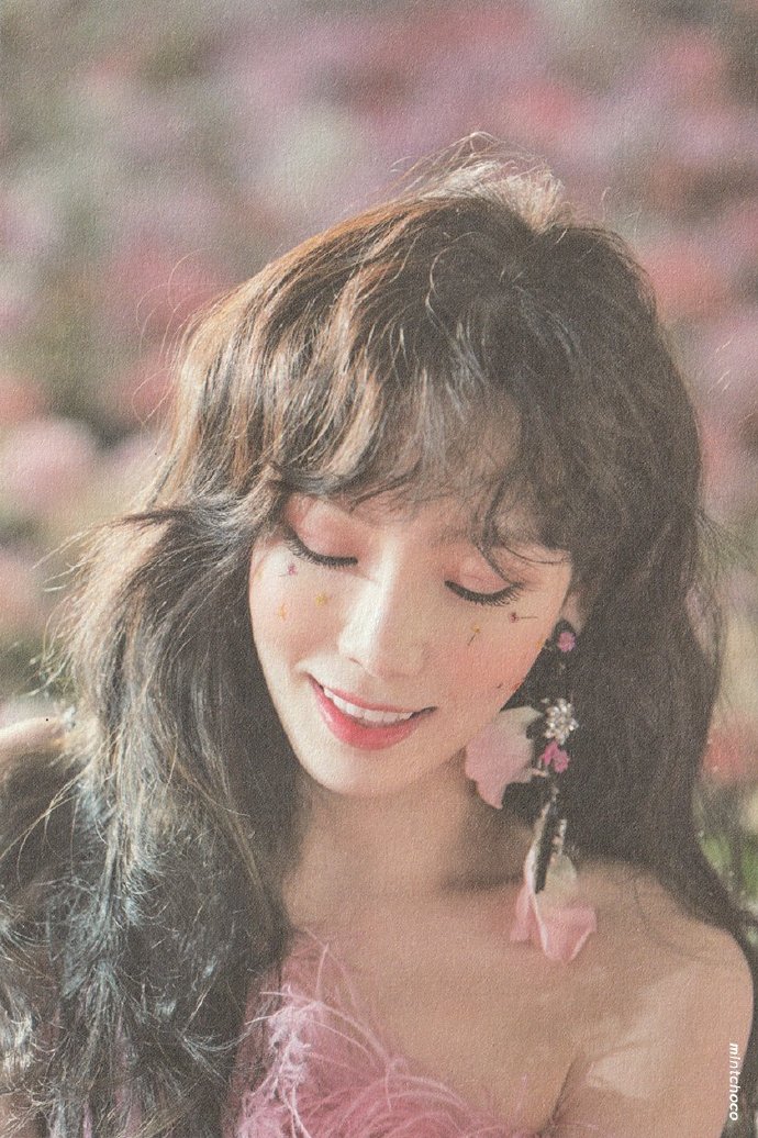 金泰妍makemeloveyou八周年，超级梦幻