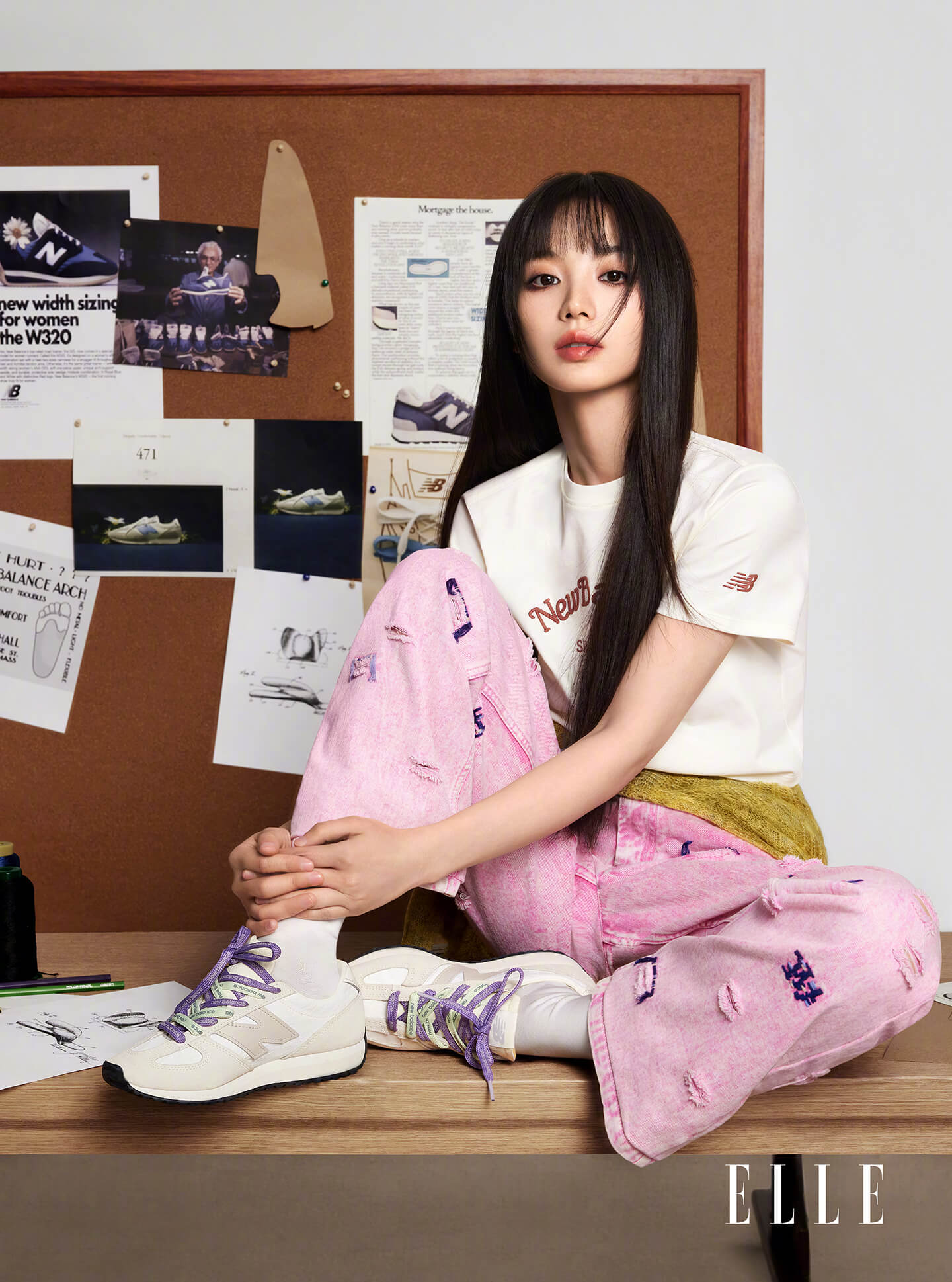 田曦薇登《ELLE》杂志封面，展现自己的另一面