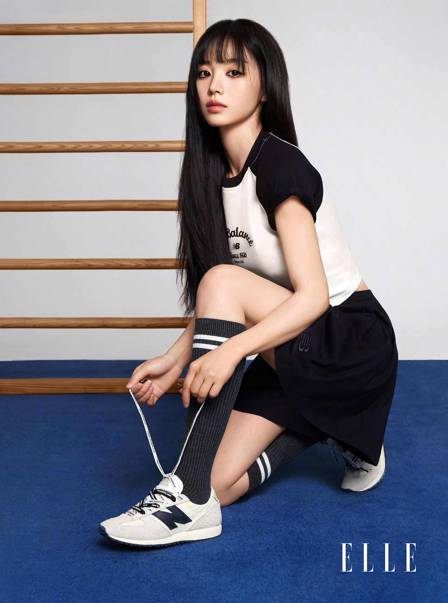 田曦薇登《ELLE》杂志封面，展现自己的另一面