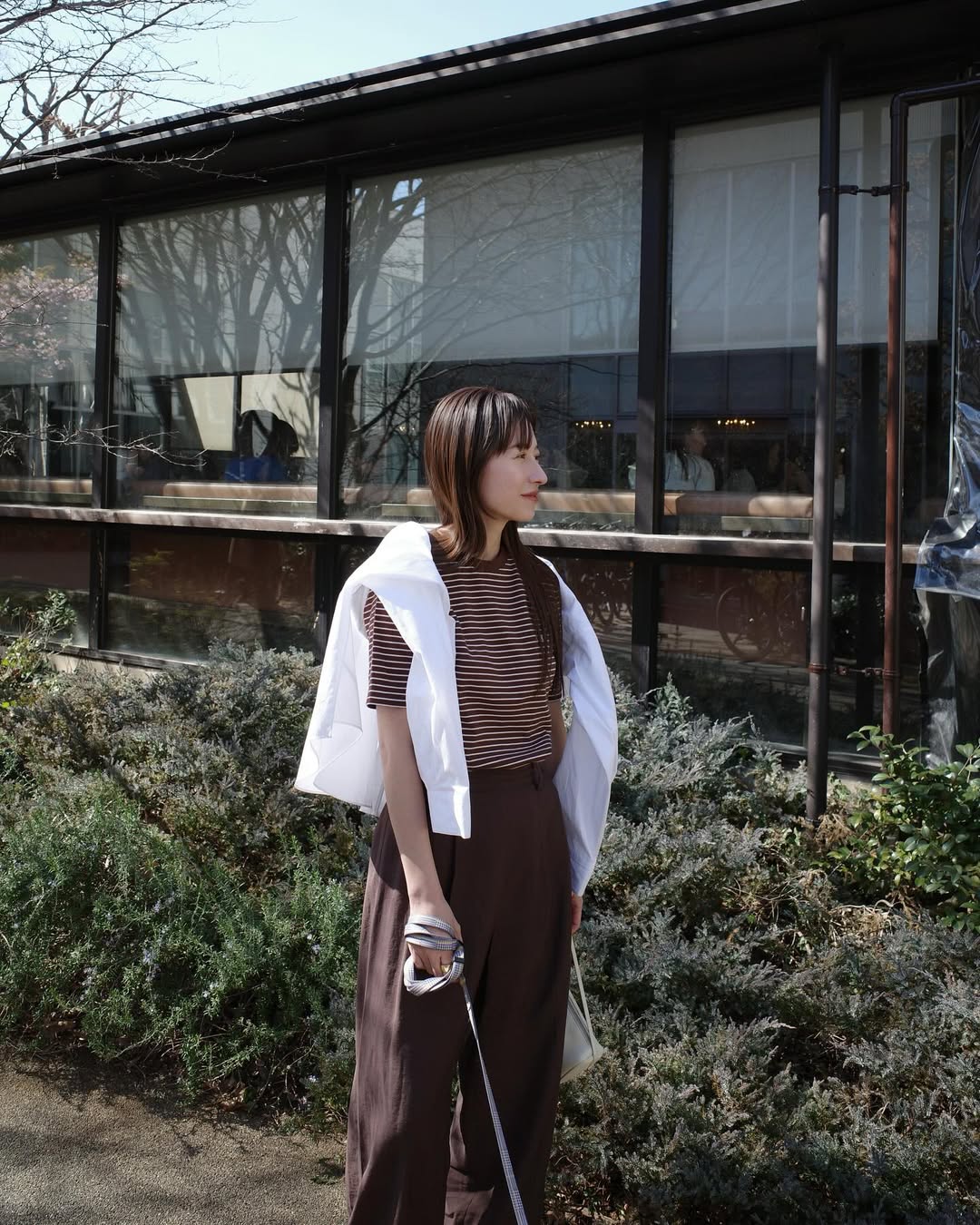 解锁春日率性与浪漫:松本惠奈私服穿搭全解析