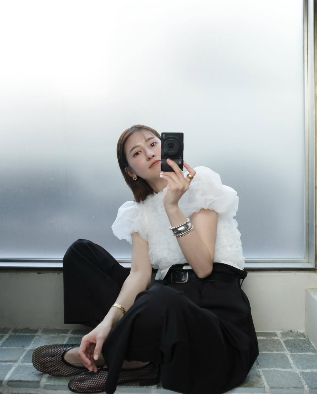 解锁春日率性与浪漫:松本惠奈私服穿搭全解析