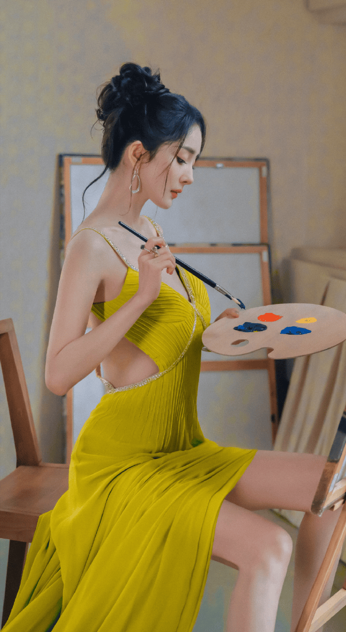 杨幂的露背杀是性感的天花板！谁看了不说一声绝？-6