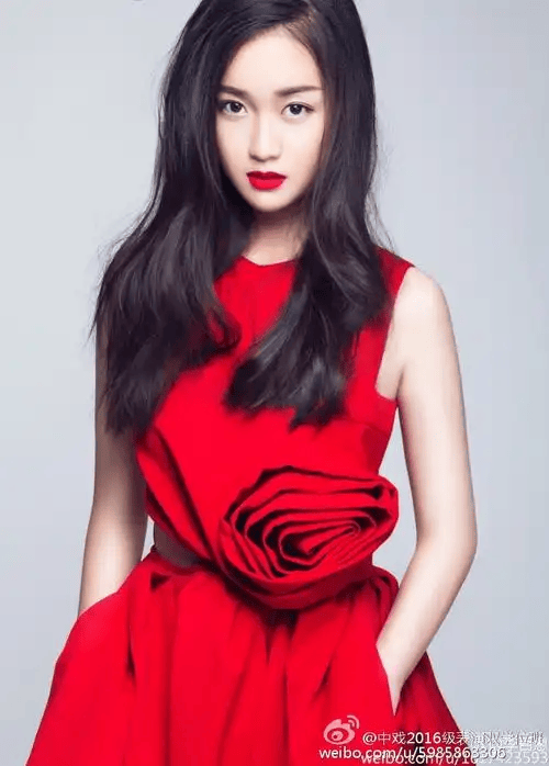 十位没走红的年轻女星！美若天仙性感火辣却缺少机会