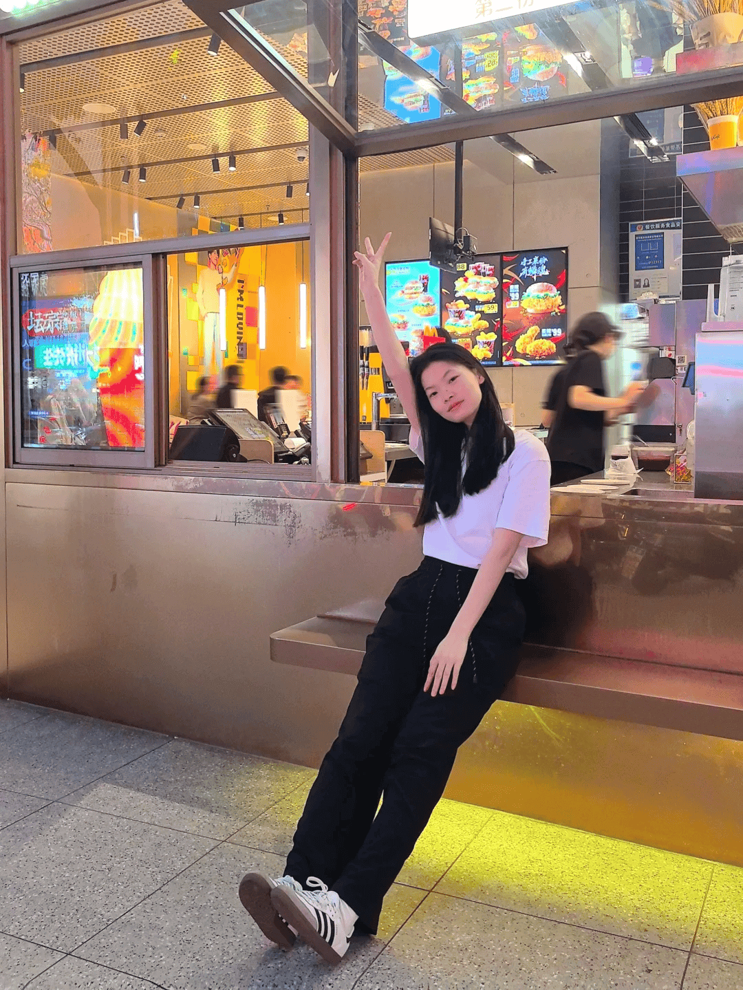 解锁初夏T恤穿搭密码，30到50岁都能美出圈，这些搭配太美了-10