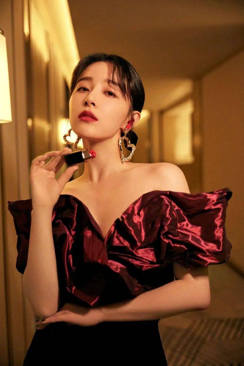 十位没走红的年轻女星！美若天仙性感火辣却缺少机会