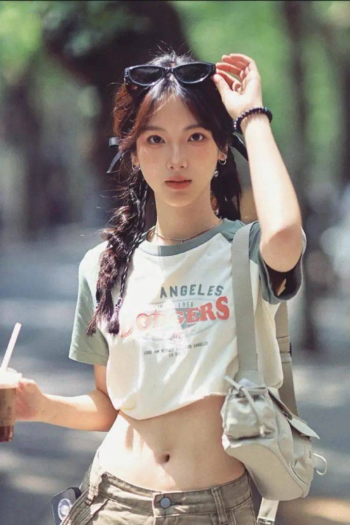 田宇青生图刷屏!这颜值太能打了-2 田宇青生图刷屏!这颜值太能打了