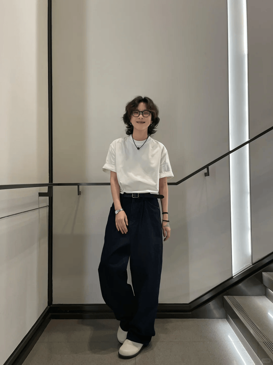 解锁初夏T恤穿搭密码，30到50岁都能美出圈，这些搭配太美了-9