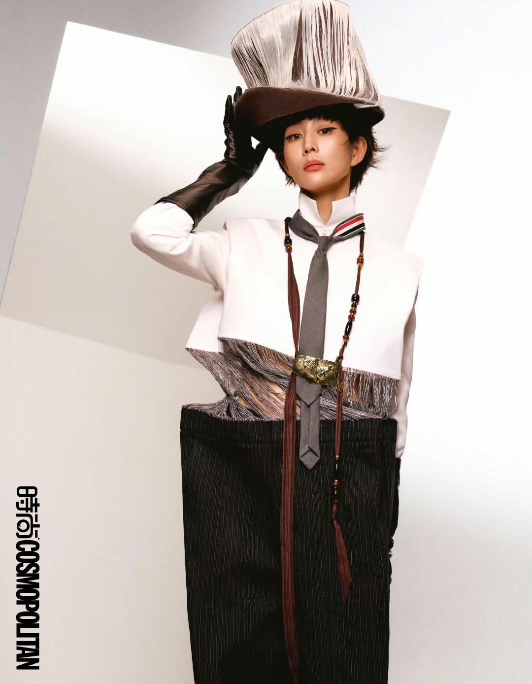 张钧甯短发造型拍COSMO人生几何大片