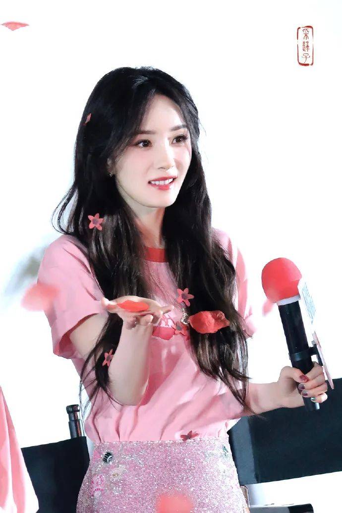 《长安的荔枝》杨幂唐装美爆了！于正大赞她泪光一闪全哭-9