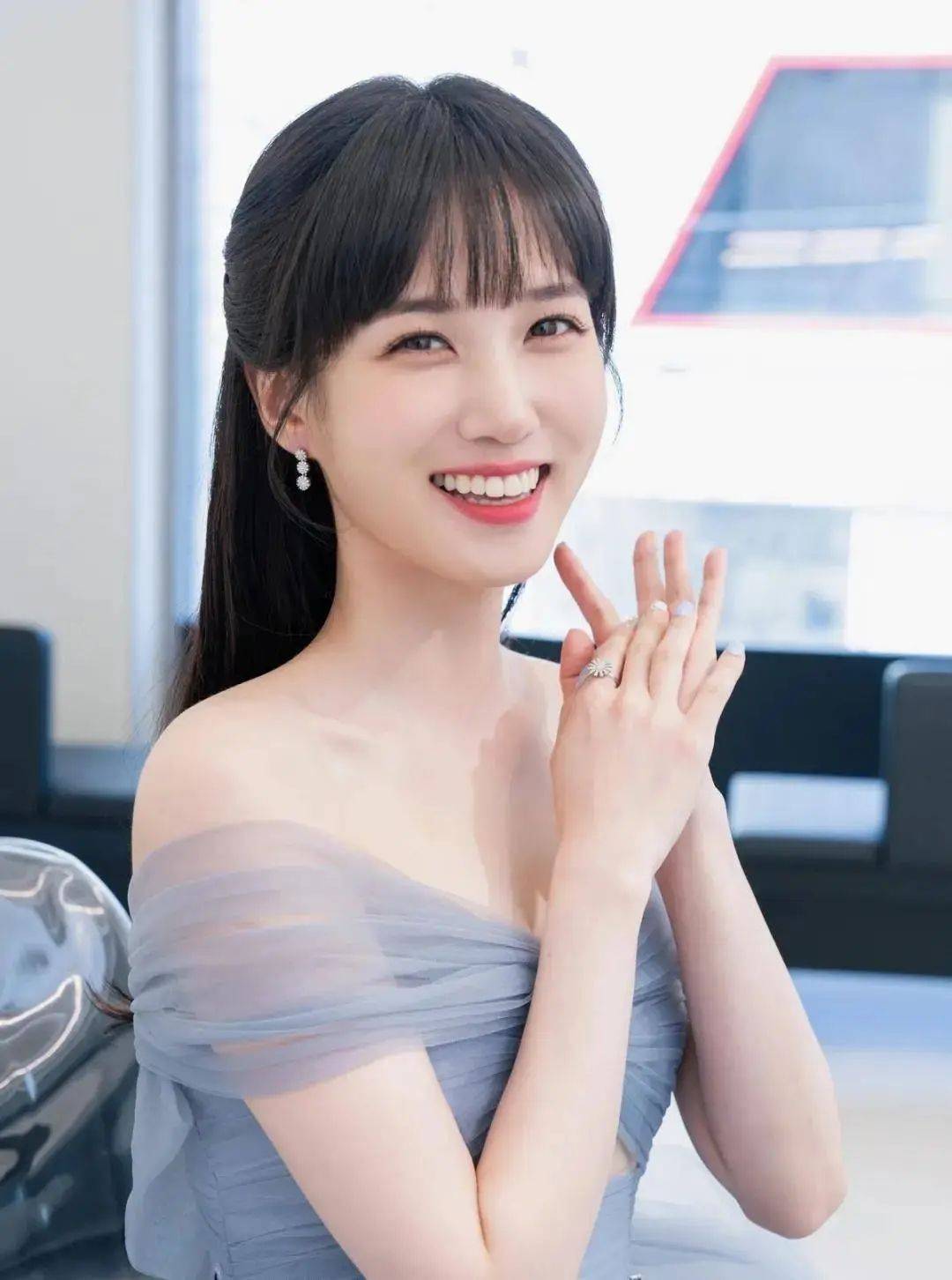 2025韩国十大美女红星！颜值天花板身材火辣你最爱谁-4