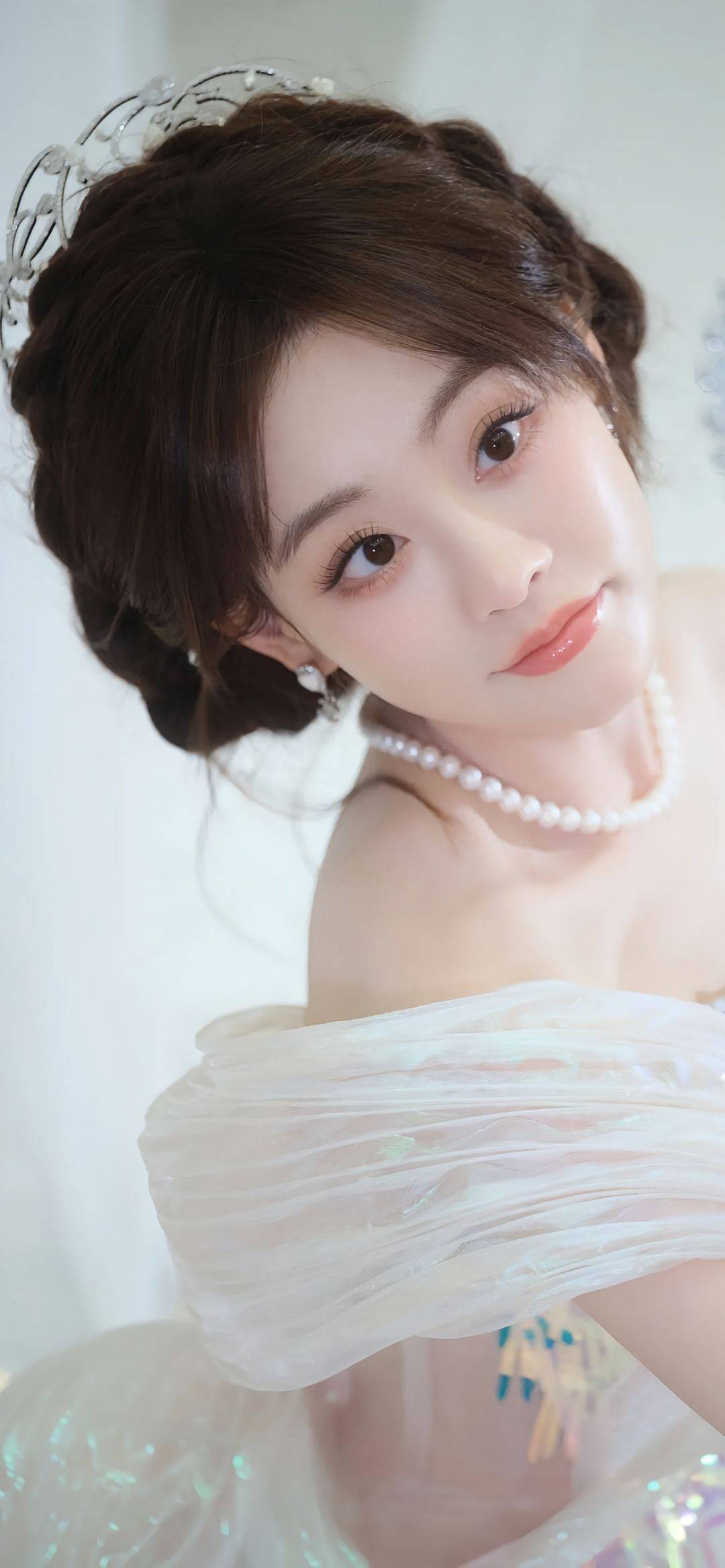 祝绪丹沙漏腰炸场！抹胸人鱼裙搭配仙纱，把 Graceful Fashion 穿成范本-7