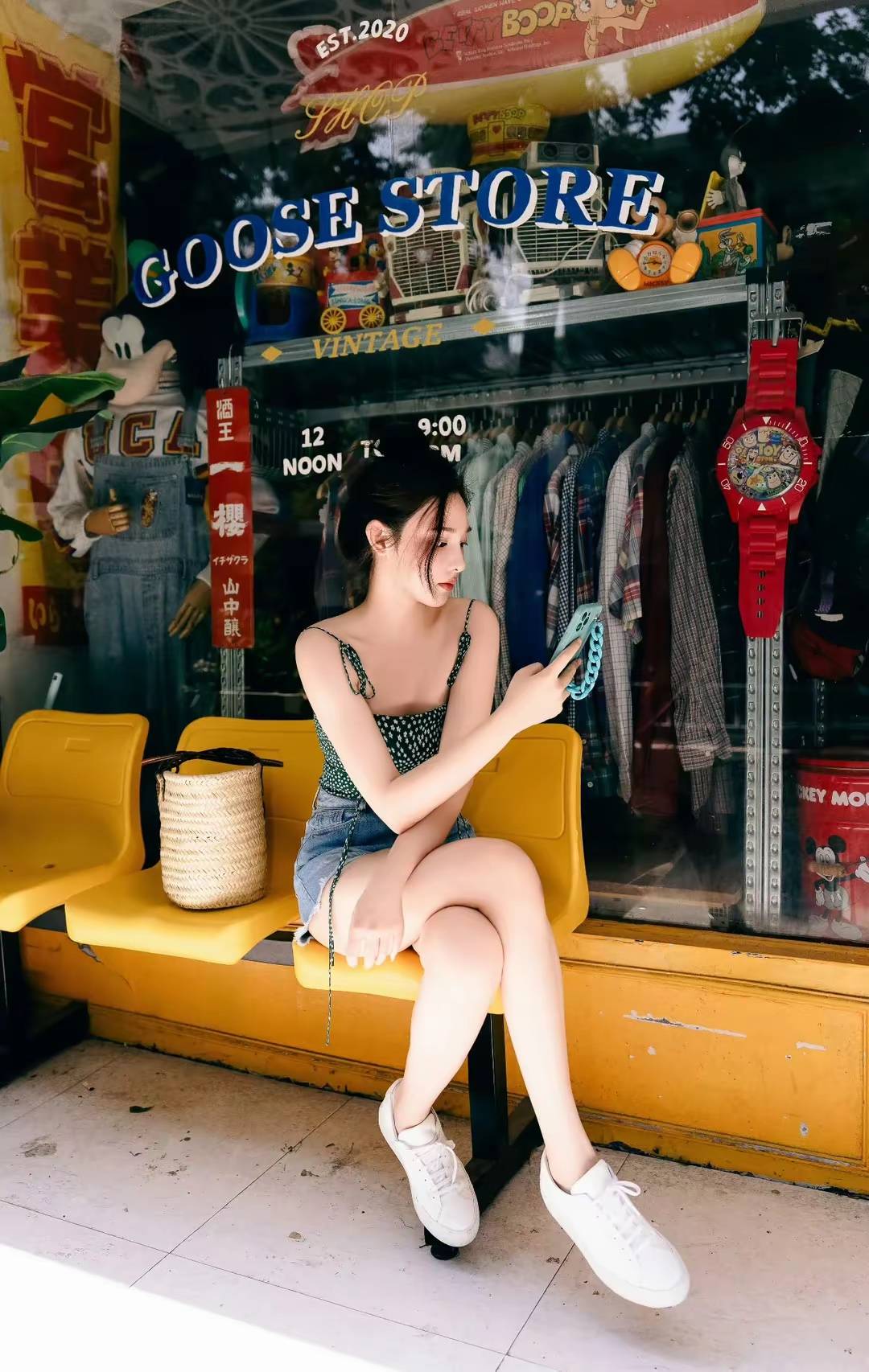 彭小苒曼妙曲线+白嫩美腿，谁看了不喊绝-6