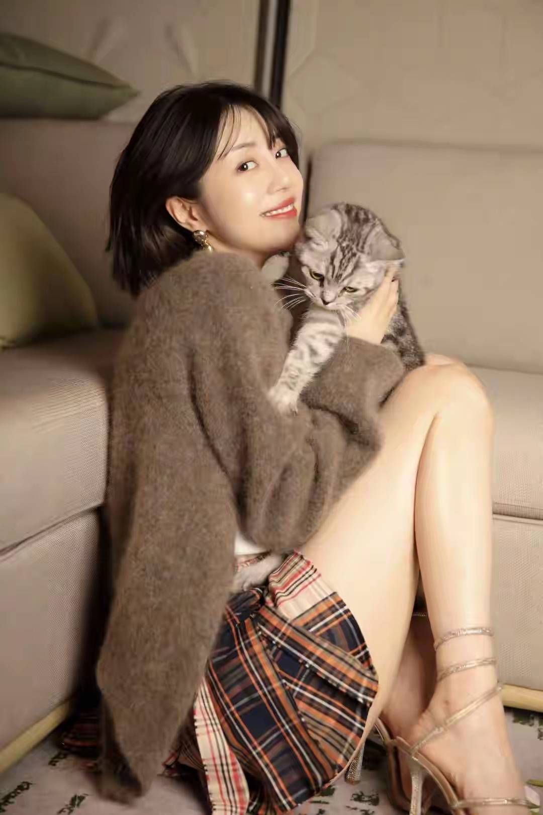 李溪芮“腿精”实锤！这逆天比例谁看了不疯狂心动-4