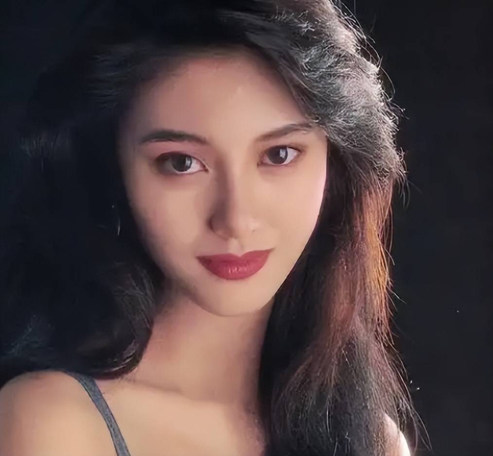 当58岁的王祖贤碰上55岁的李嘉欣，我才明白，什么叫顶级骨相-3