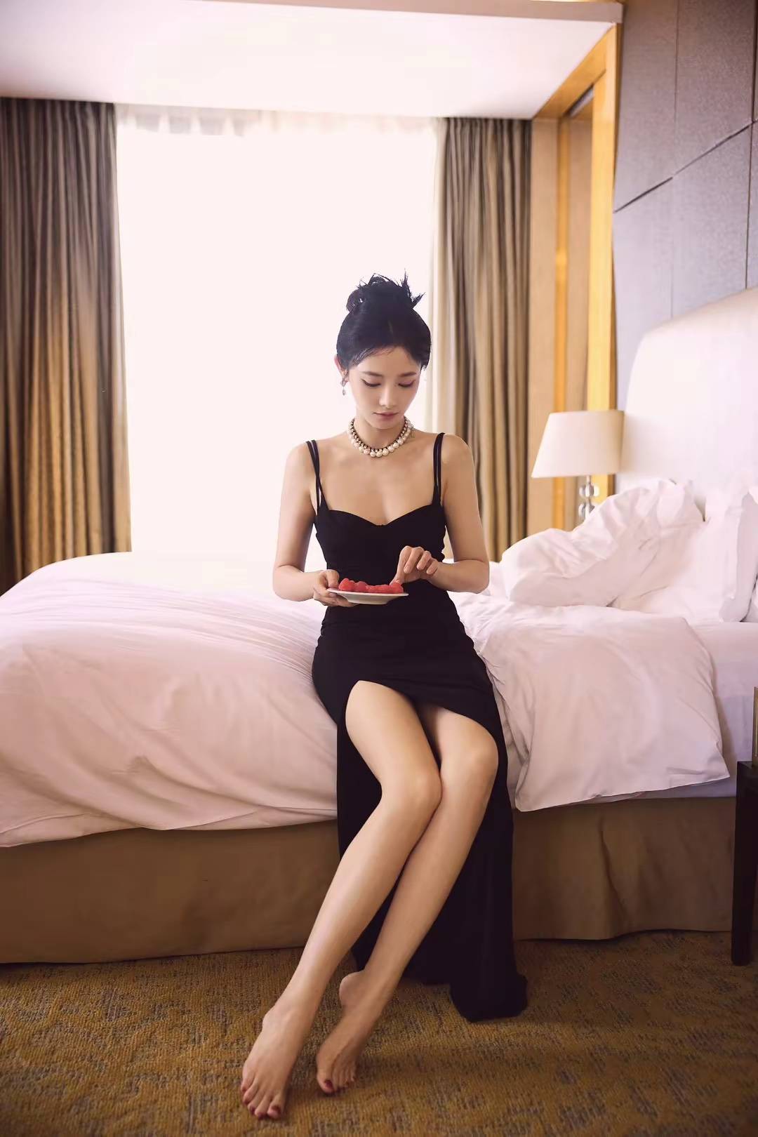 彭小苒曼妙曲线+白嫩美腿，谁看了不喊绝-3