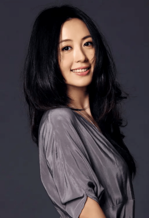 演员杨童舒：丈夫不是于和伟，冒险生一子，低调做23年公益！-4