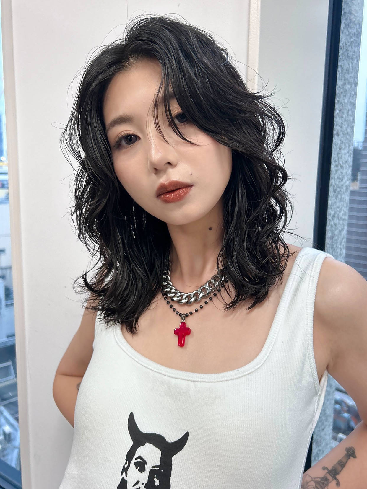 发丝上的时尚狂想：这些发型让你美到开挂-11