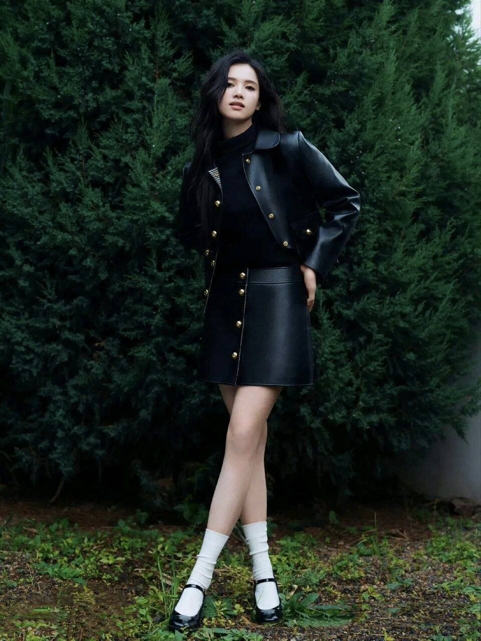 张婧仪秋季时尚封面:“仪”然自得的美丽-5 张婧仪秋季时尚封面:“仪”然自得的美丽