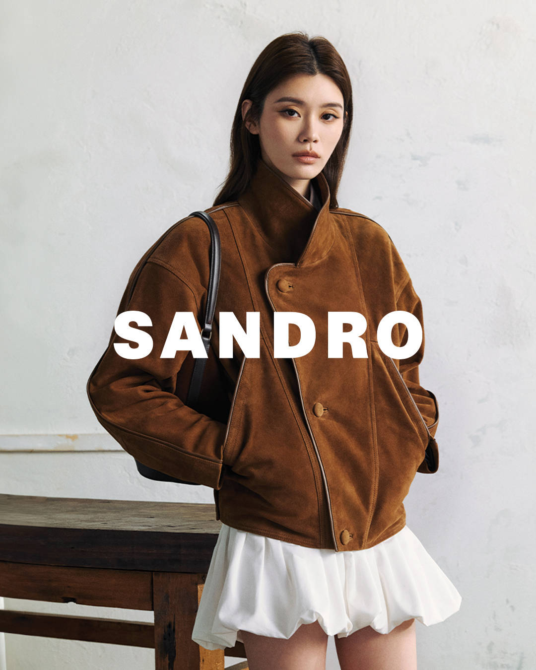 SANDRO携手大中华区品牌挚友奚梦瑶发布2025秋冬系列广告大片-1 SANDRO携手大中华区品牌挚友奚梦瑶发布2025秋冬系列广告大片
