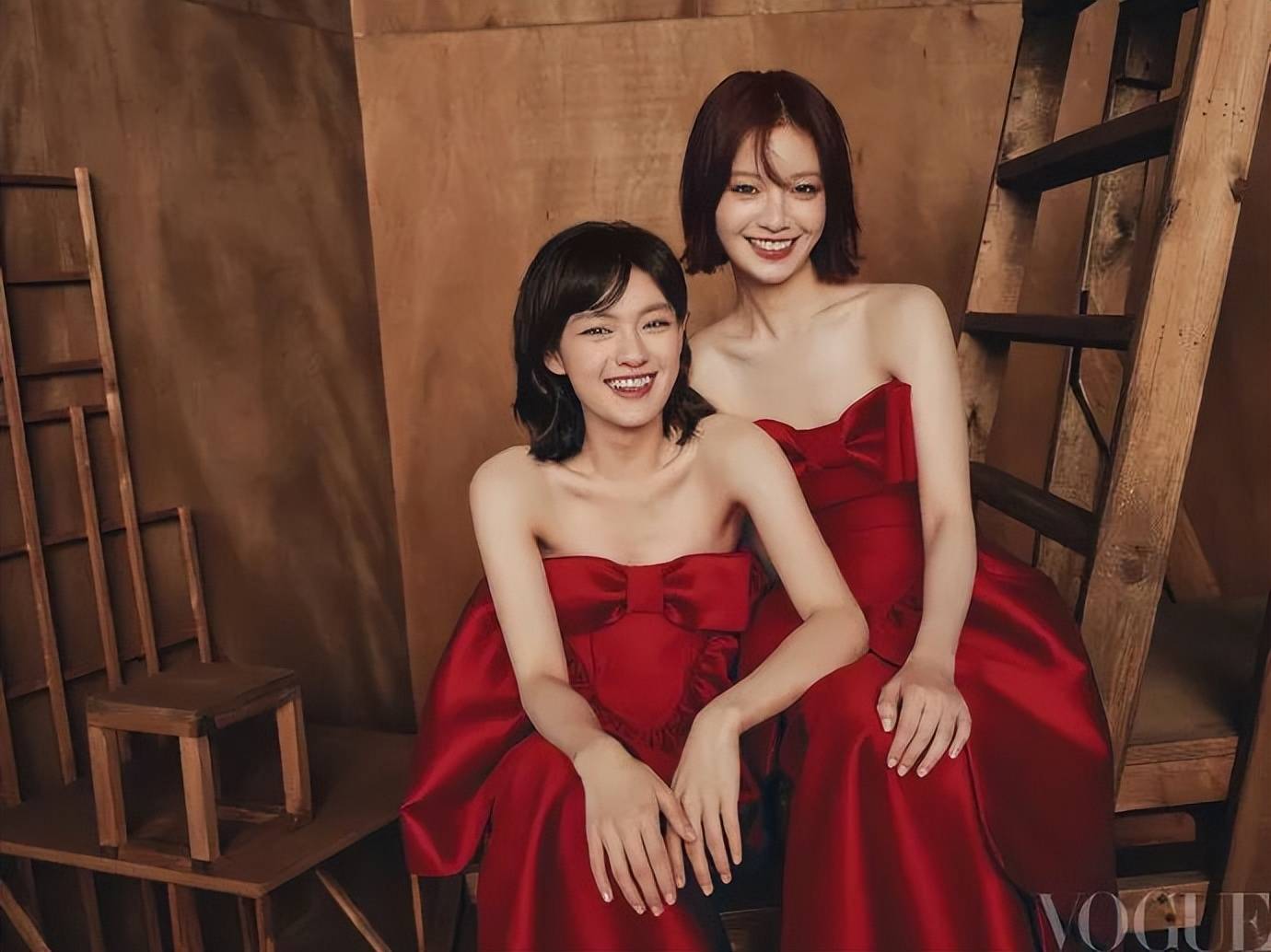 《VOGUE》金九封面！刘亦菲C位杨幂热巴排位争议大-4