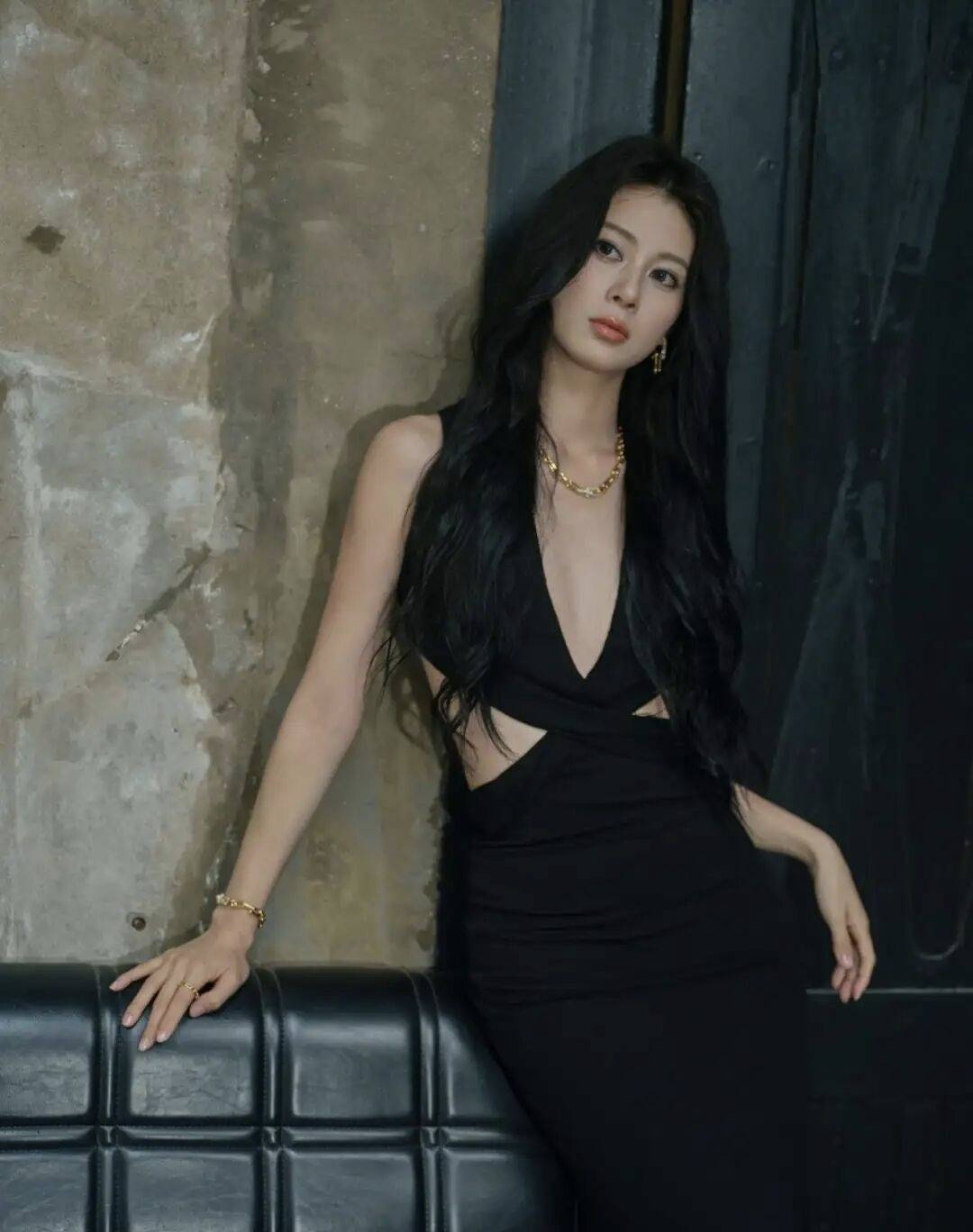 赵昭仪 从大连姑娘到荧幕新星的闪耀之路-1 赵昭仪 从大连姑娘到荧幕新星的闪耀之路