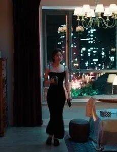 《许我耀眼》“打人包”卖断货，赵露思同款含金量还在提升-17