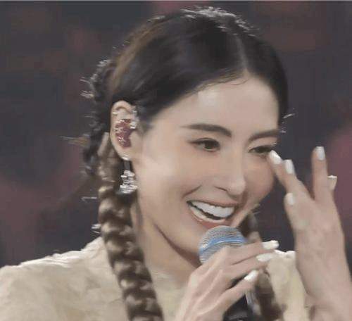 45岁怼脸直拍的美貌！张柏芝真是太太太绝了……-6