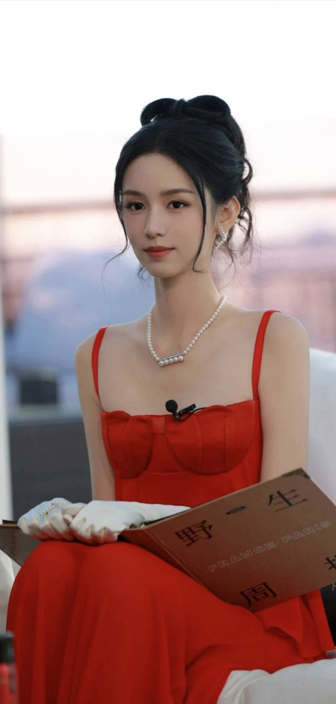 周也：从山城校花到演艺新星的蜕变之路-2