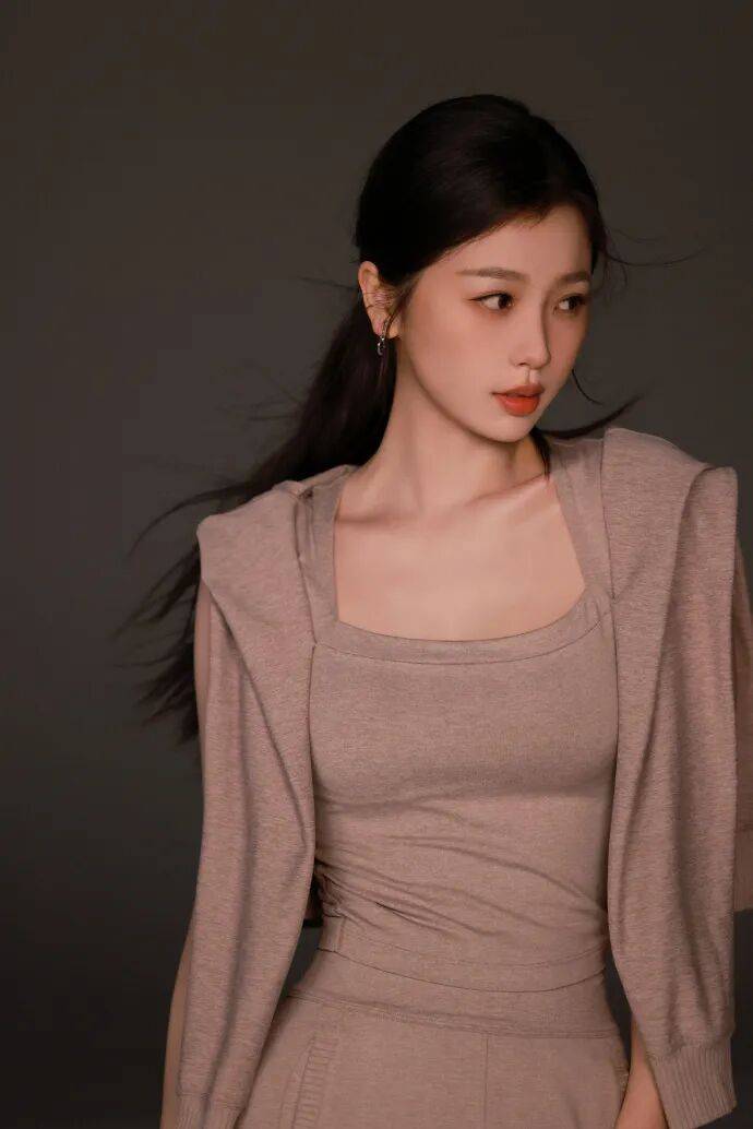 虞书欣祝中秋快乐!张昊玥发文逼她回应众多争议事件-1 虞书欣祝中秋快乐!张昊玥发文逼她回应众多争议事件