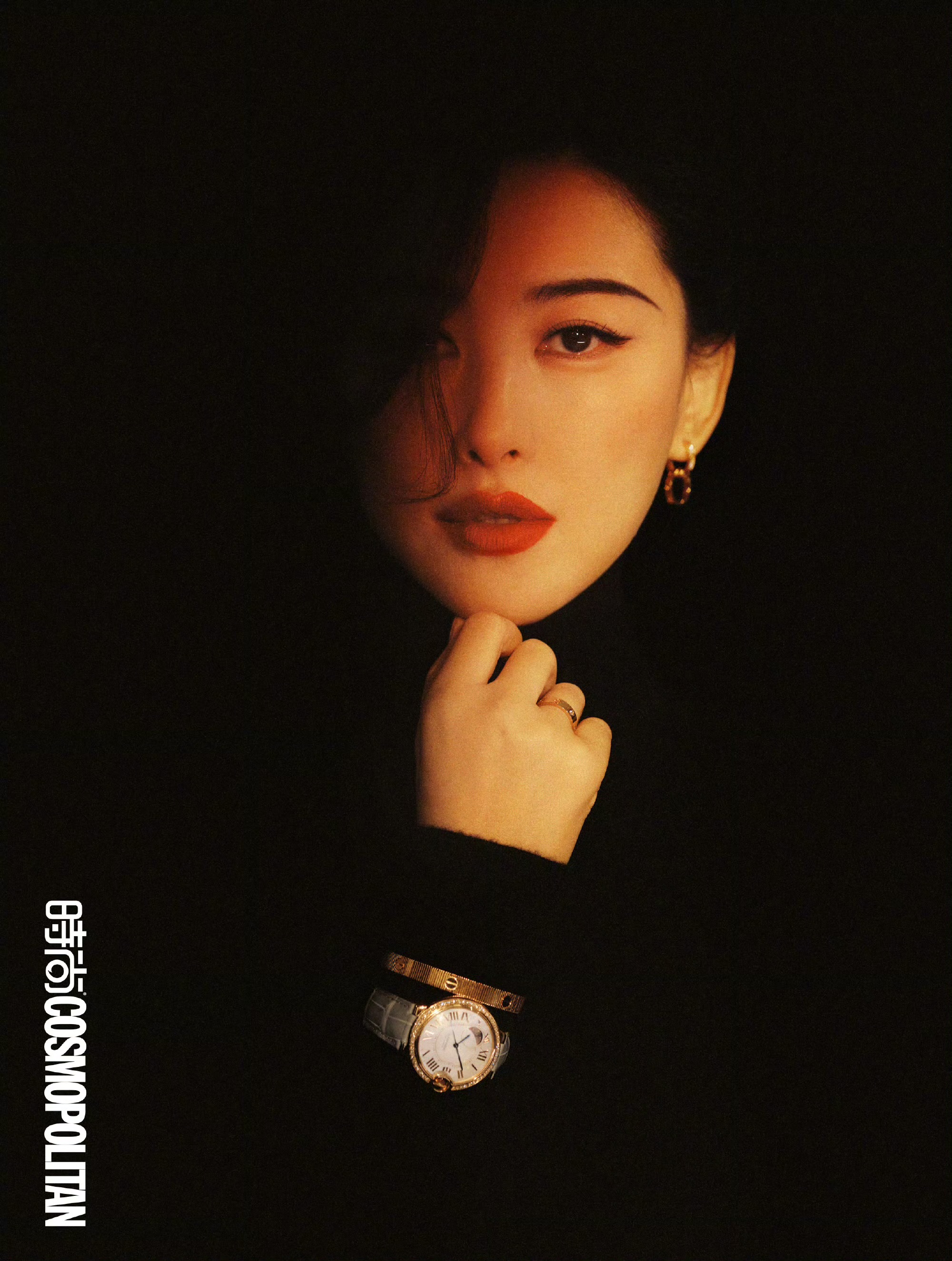 朱珠COSMO11月刊封面，国色魅红大片既视感