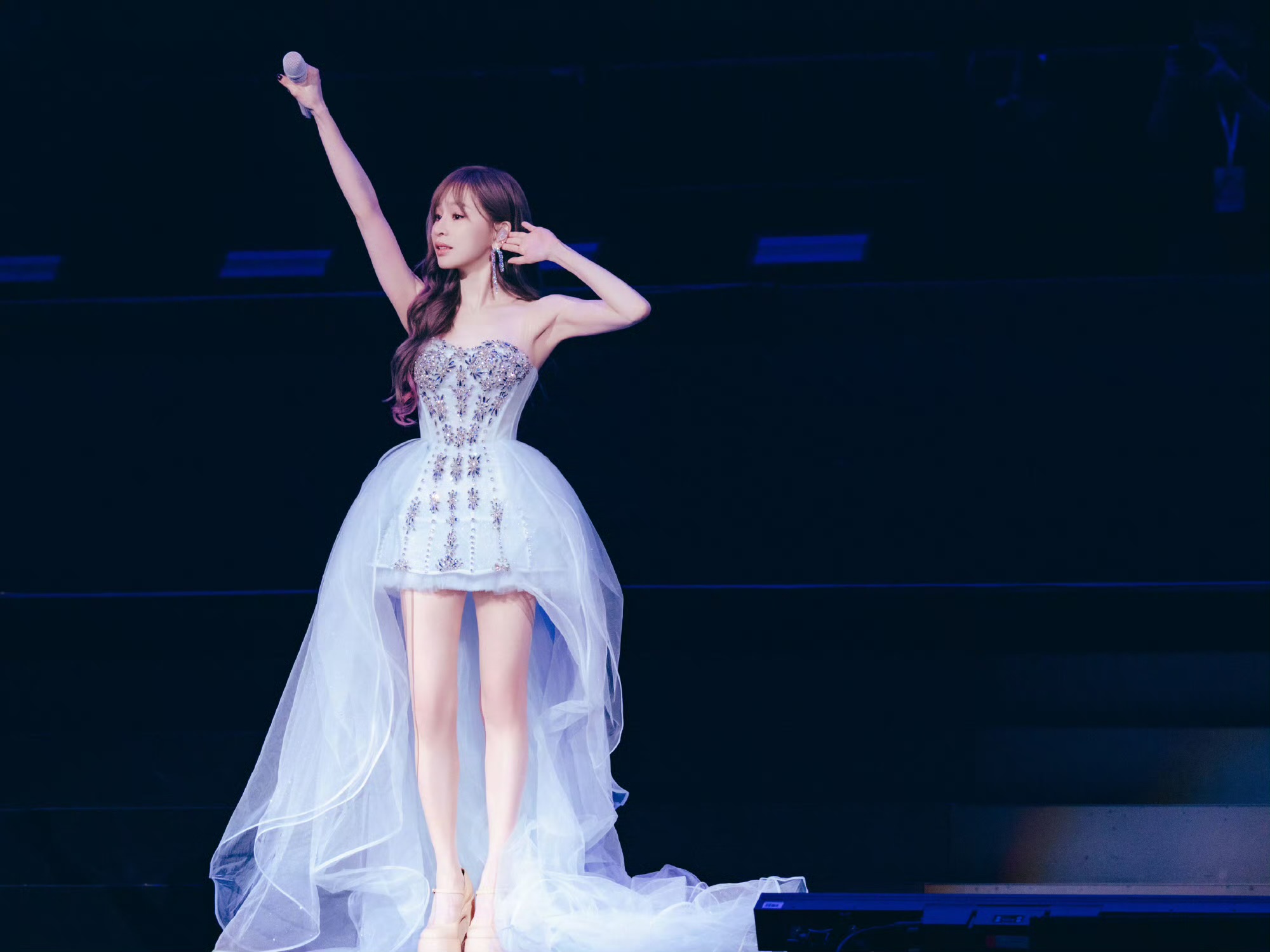 王心凌有裙摆是公主，没裙摆是精灵