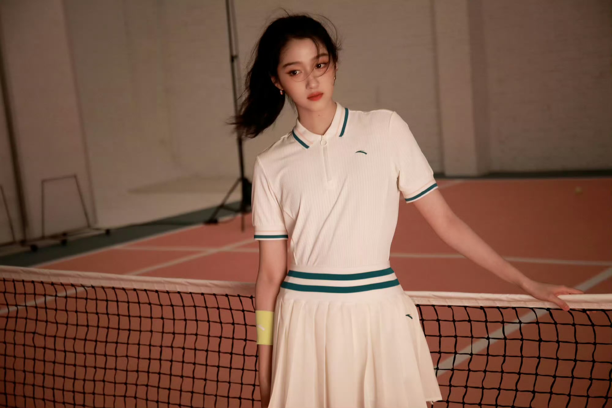 关晓彤高马尾造型美得很女人