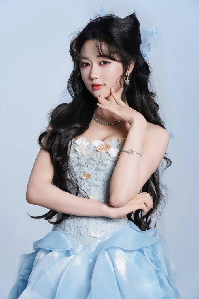 下一个流量花，会是她吗？