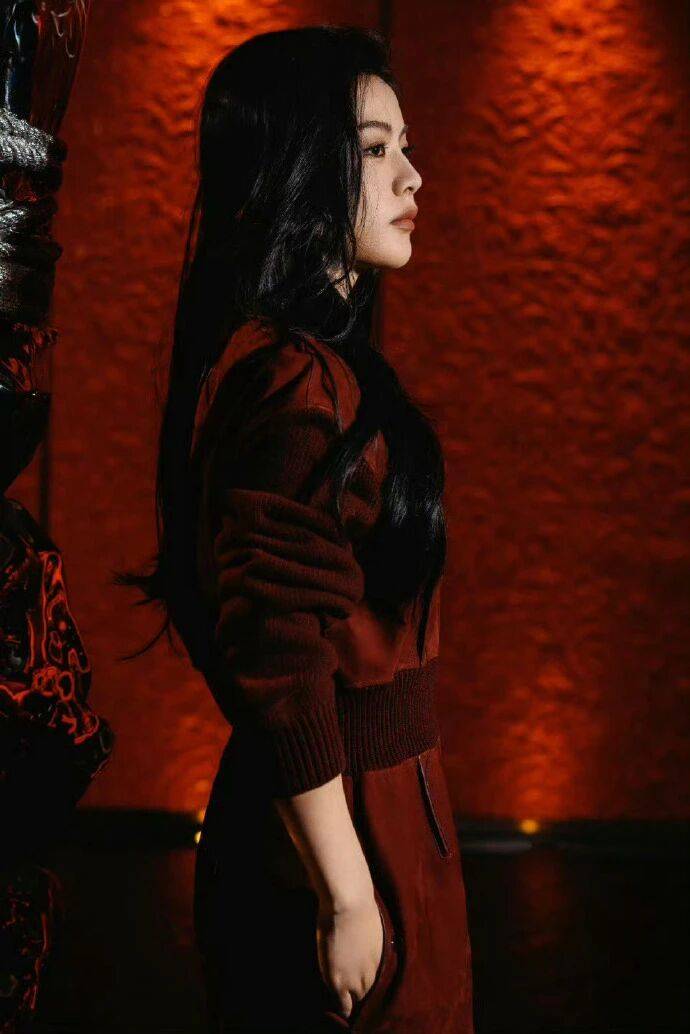 陈丽君的爱马仕，是大女主的 “利落舒展” 范本