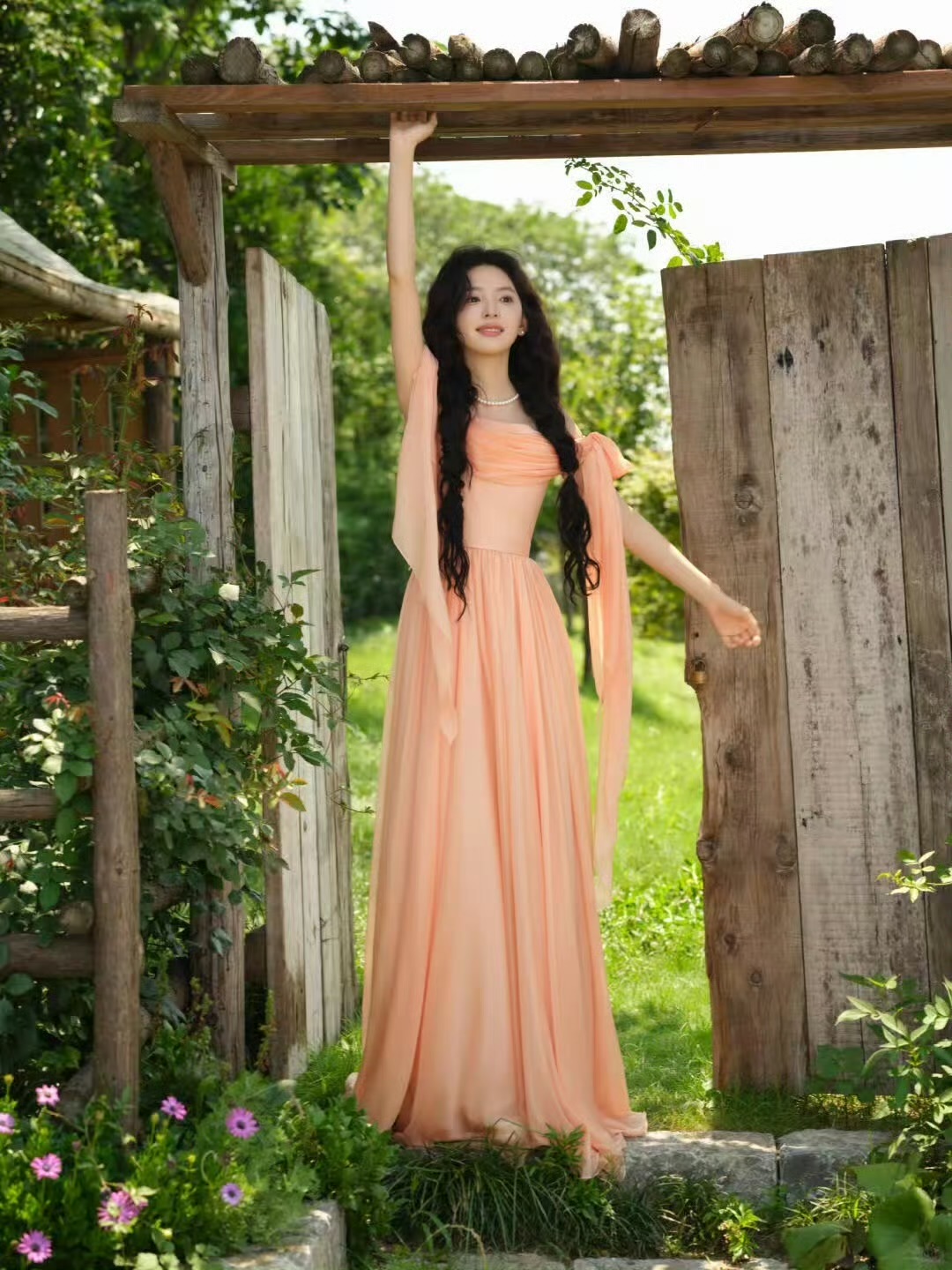 章若楠简直是隐形属性“身材担当”