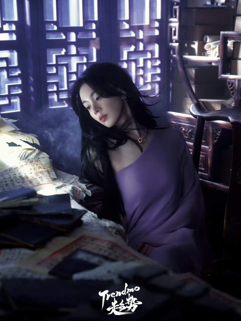 陈瑶《趋势》杂志时尚造型 光影交错梦幻造型