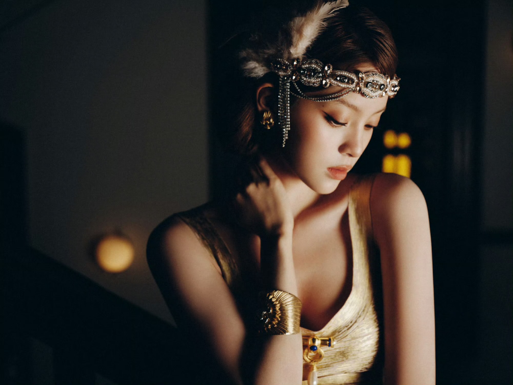 欧阳娜娜cos《了不起的盖茨比》里的黛西造型，造型太出彩了