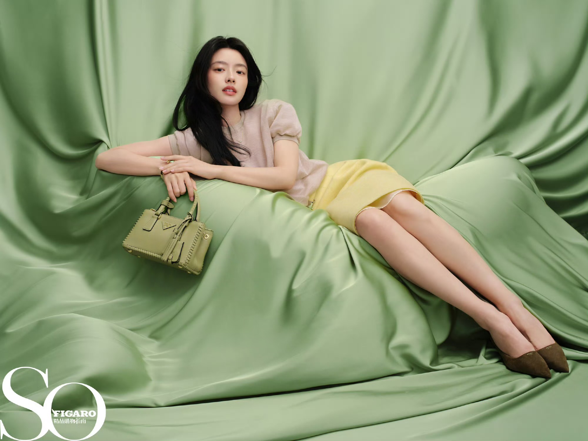 徐若晗SoFigaro封面 一路斑斓时尚大片